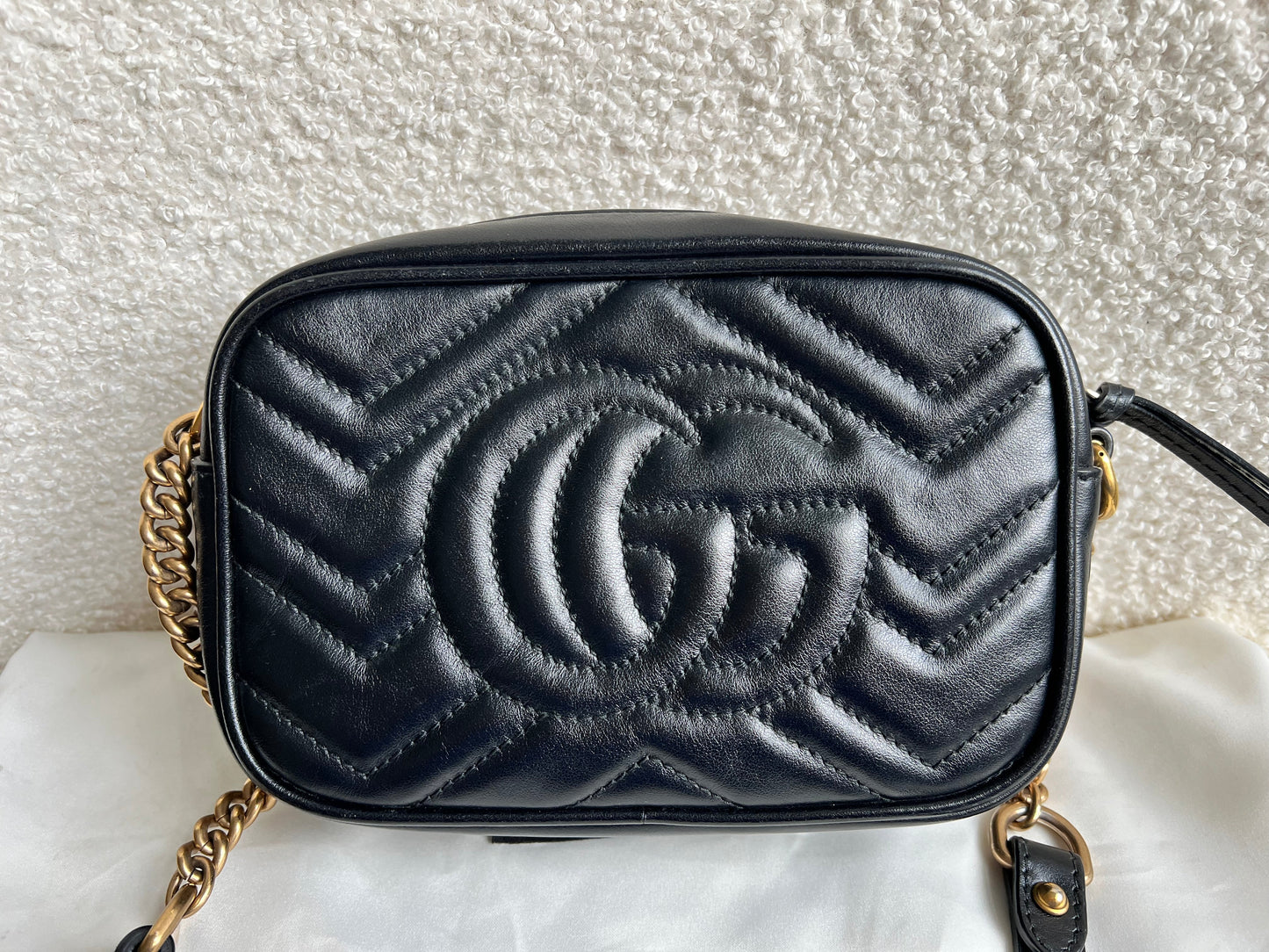 Gucci GG Black Marmont Mini Shoulder Bag (RRP £1,360)