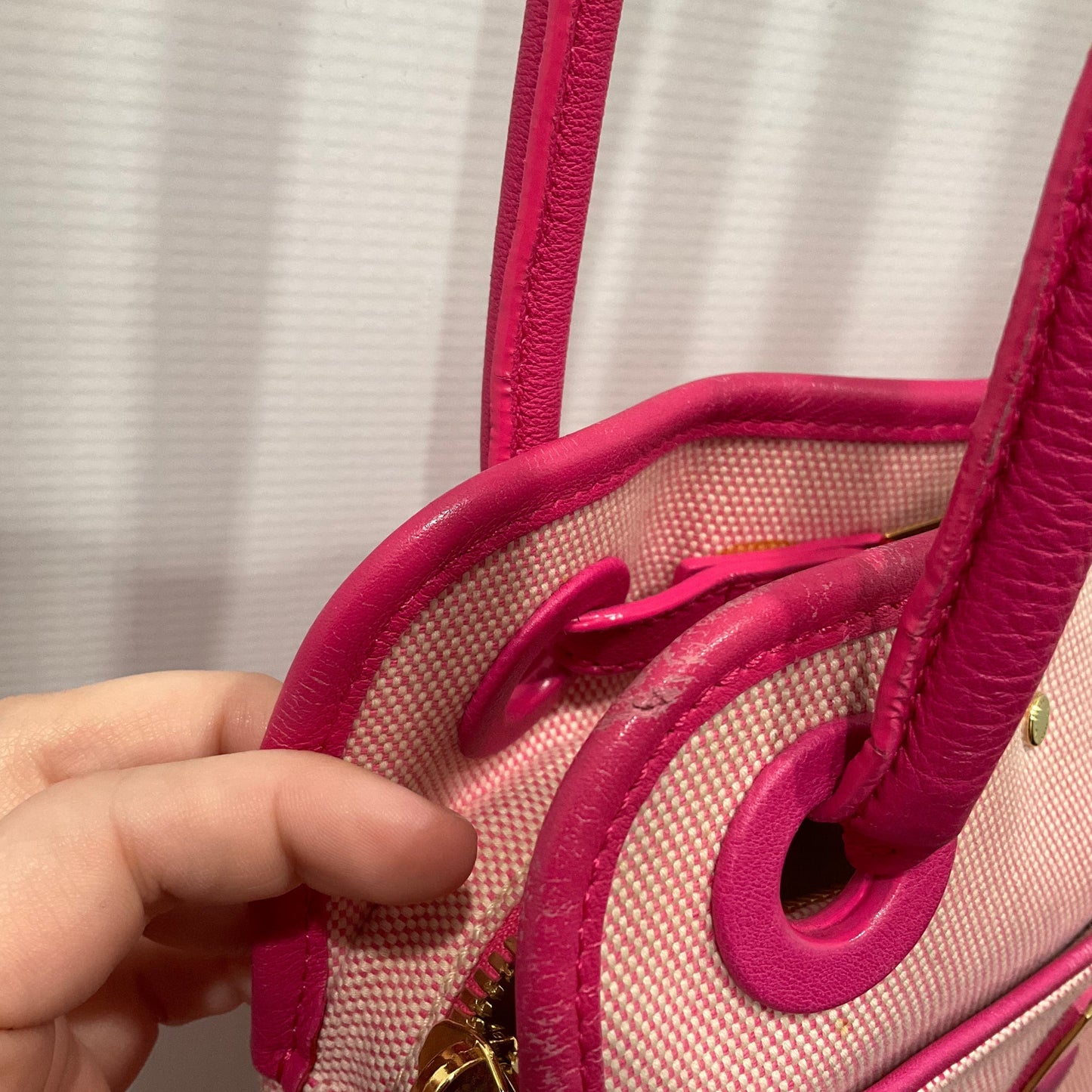 HandBag Luxury Designer Louis Vuitton, Size Small