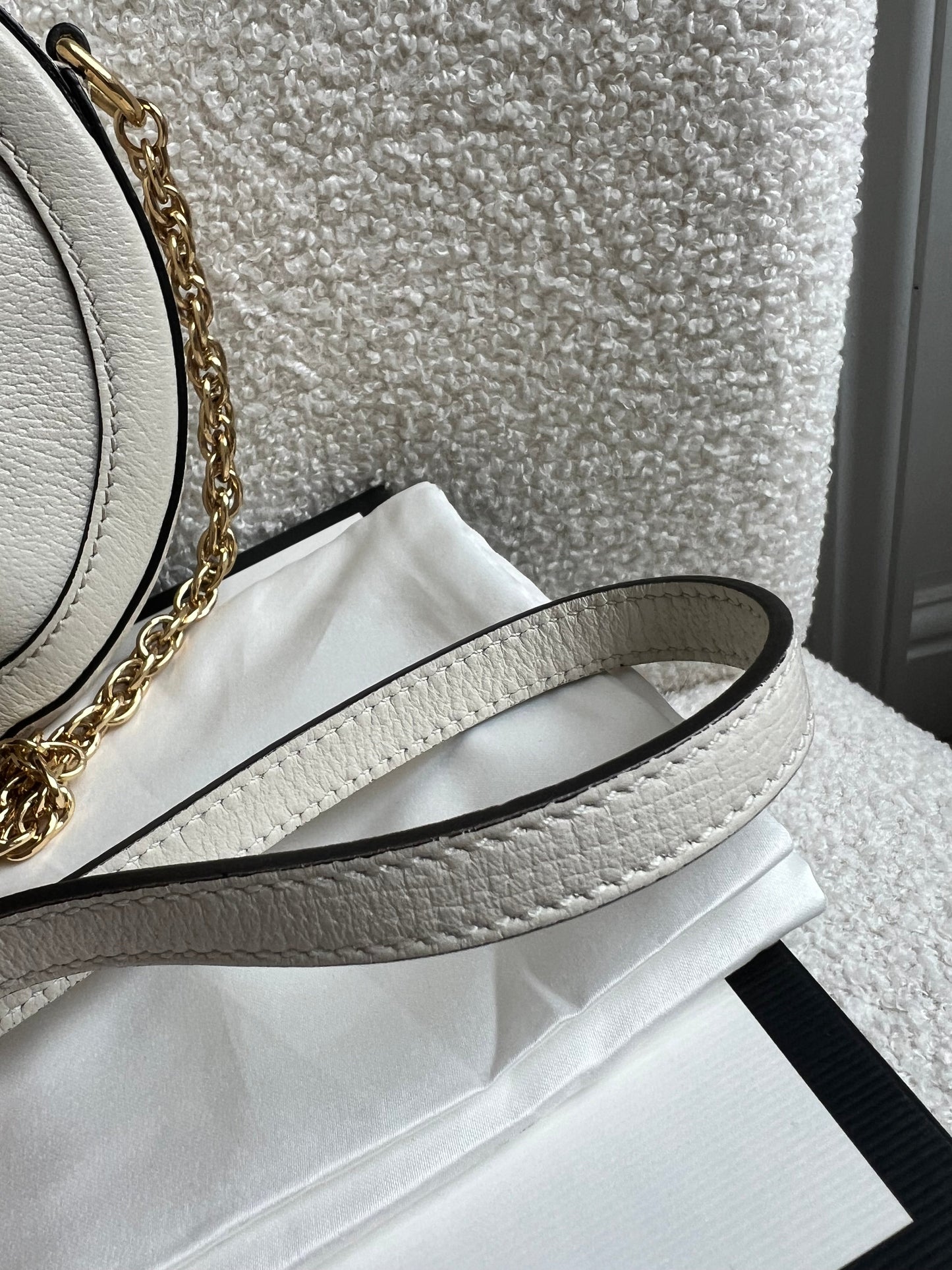Gucci GG Round White Ophidia Small Shoulder Bag
