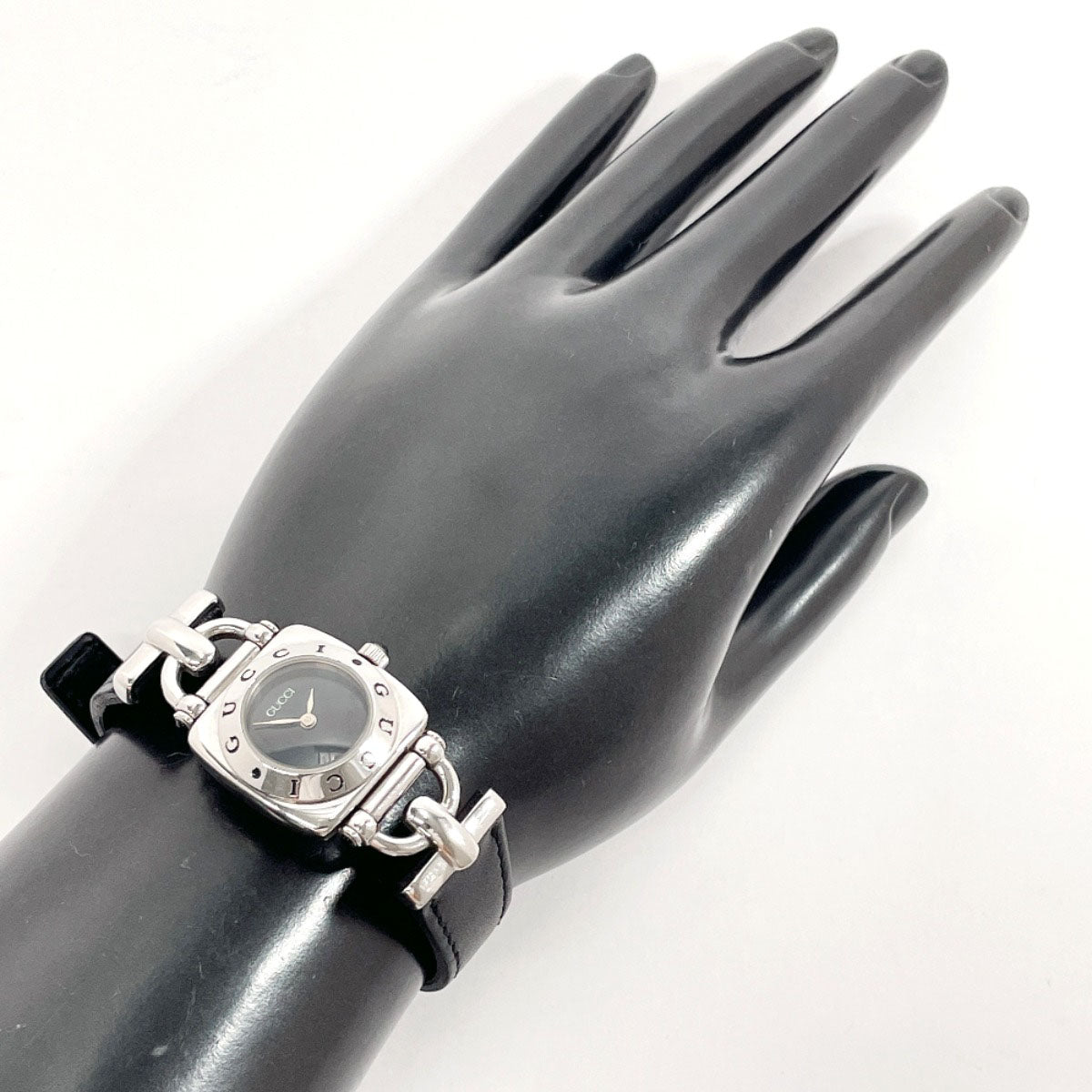 GUCCI Watches Quartz 6300L Stainless Steel Silver black dial Women Used