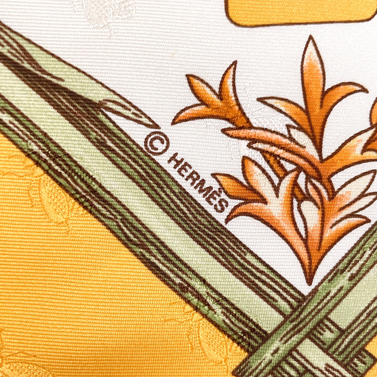 HERMES scarf Silk, 100% silk yellow Herbier de Gavarnie Pressed flowers in the Gavarnie valley Carre 90