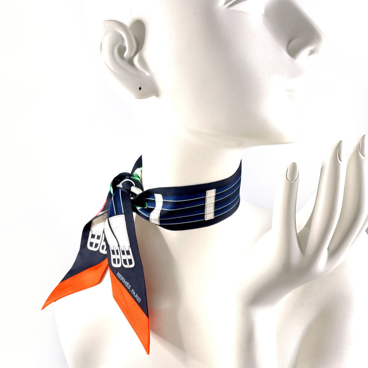 HERMES scarf 100% silk black Jumping