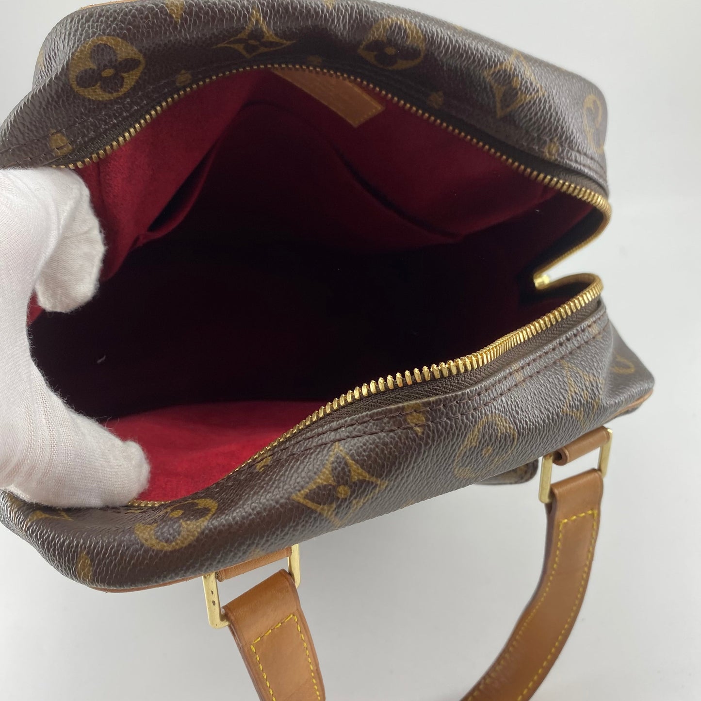 Louis Vuitton excentri cite handbag