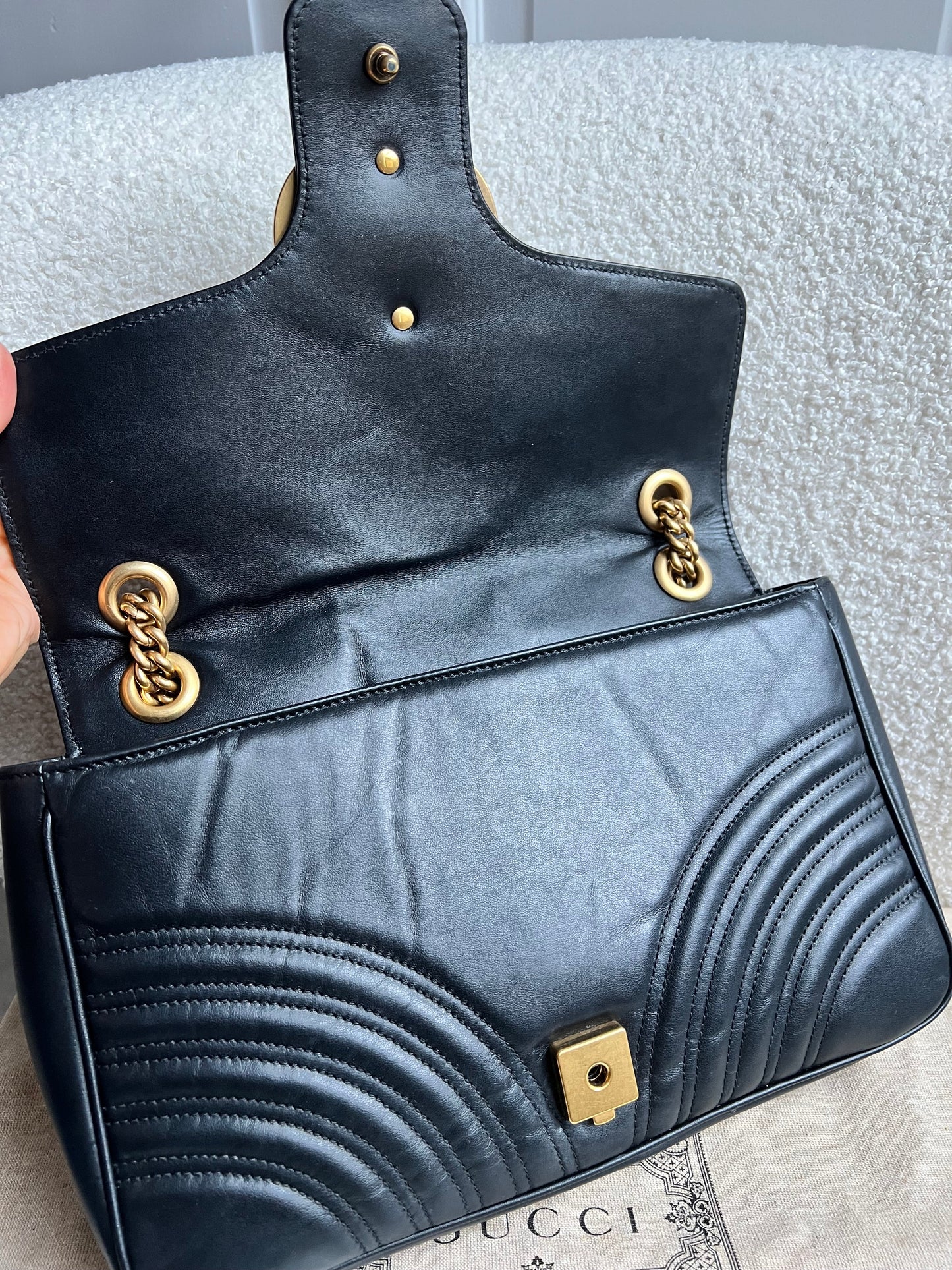 Gucci GG Black Marmont Medium Shoulder Bag (RRP £2,340)
