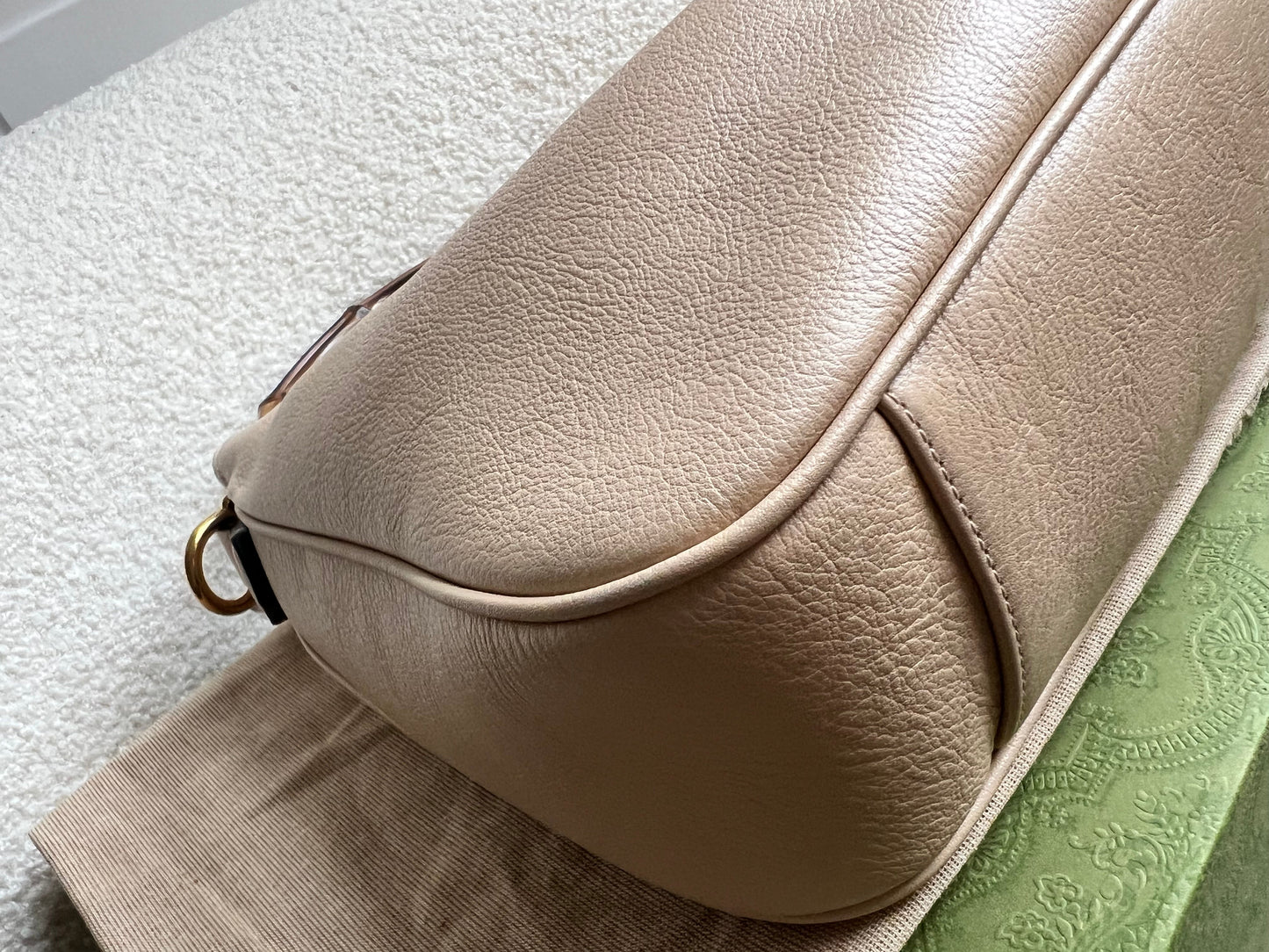 Gucci Cream Medium Diana Hobo (RRP £2110)