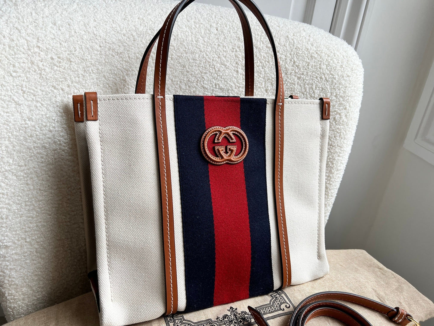 Gucci Small Interlocking GG Tote Bag (£1220)