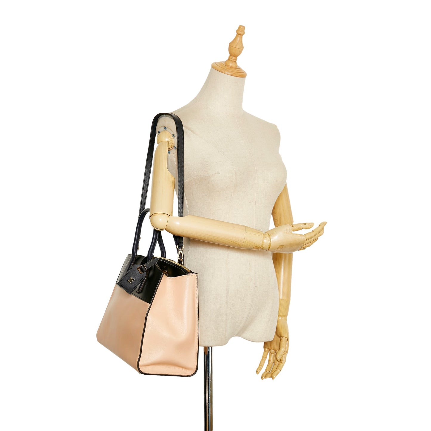 Louis Vuitton City Steamer MM Beige Calfskin