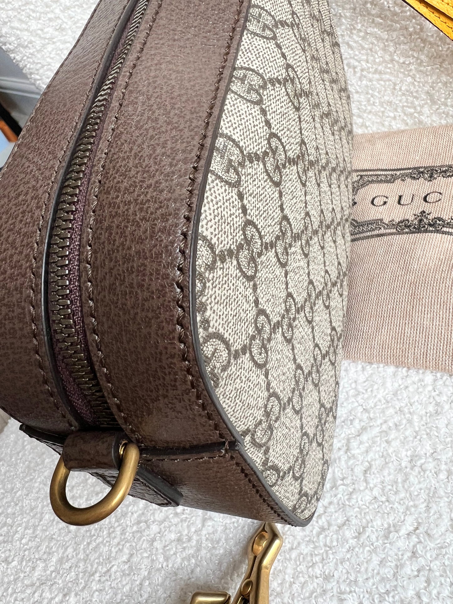 Gucci Neo Vintage GG Supreme Messenger Bag (RRP £1310)