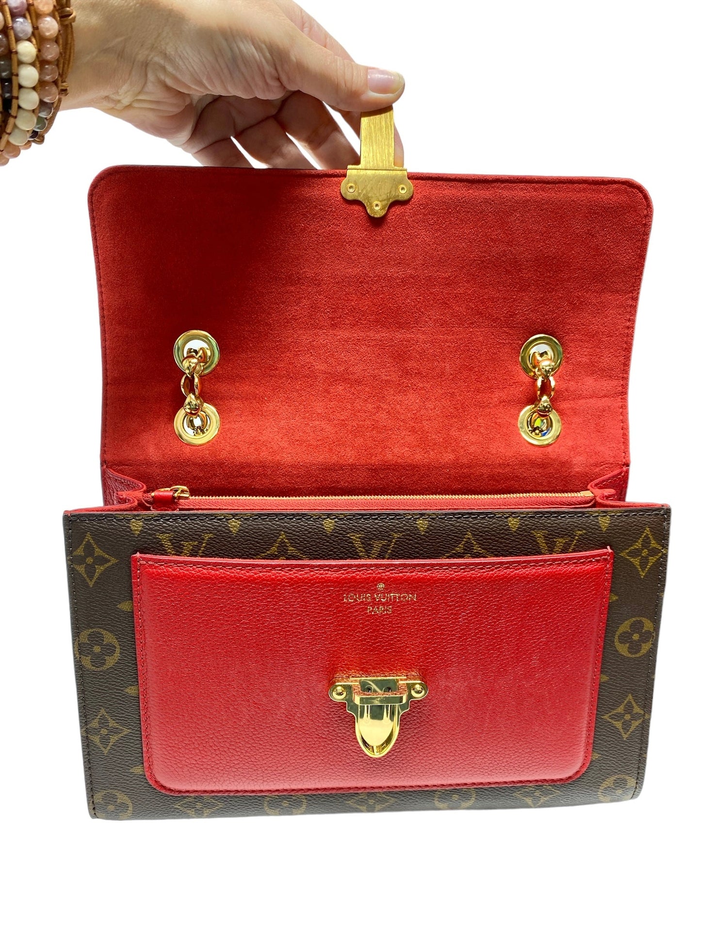 HandBag Luxury Designer By Louis Vuitton, Size: Medium