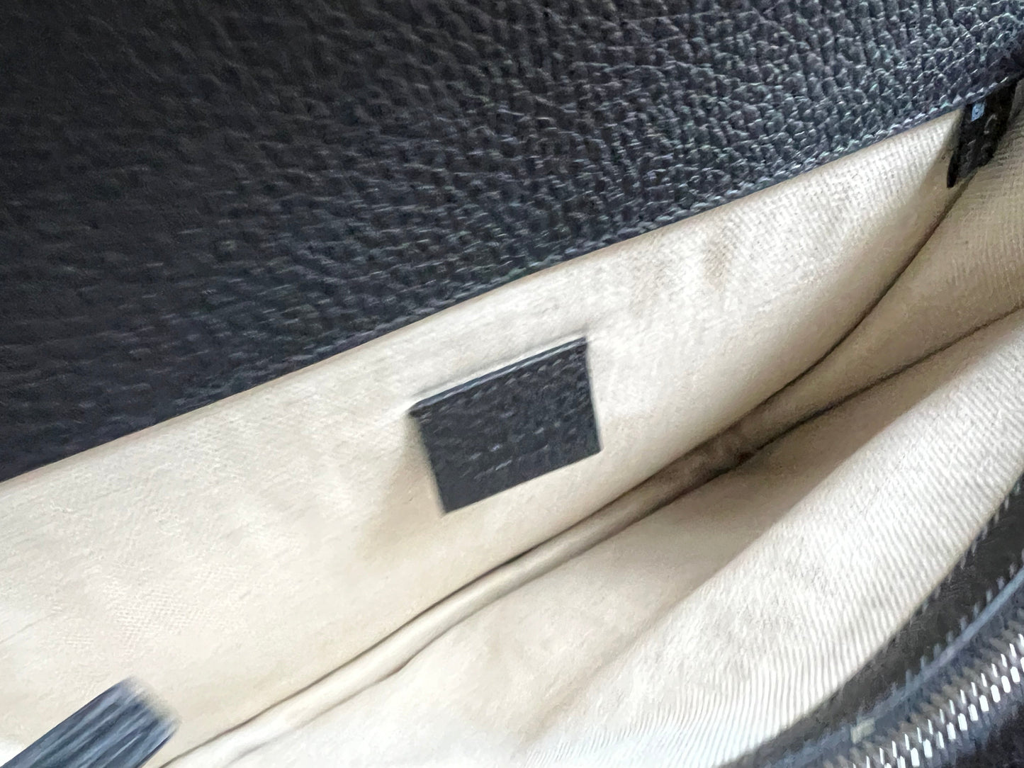 Gucci Dionysus Black Medium Shoulder Bag (RRP £2,400)