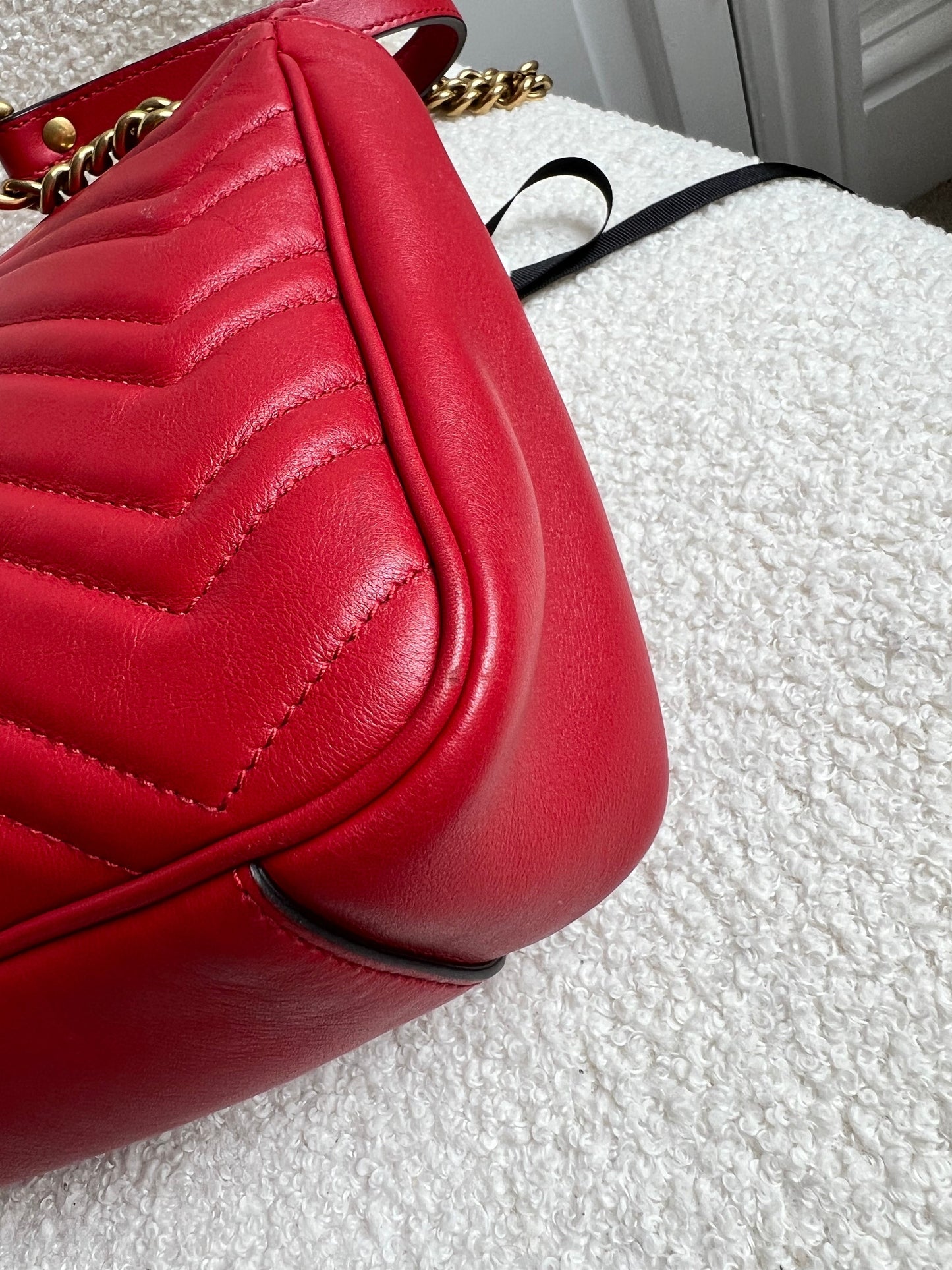 Gucci GG Hibiscus Red Marmont Medium Shoulder Bag (RRP £2,340)