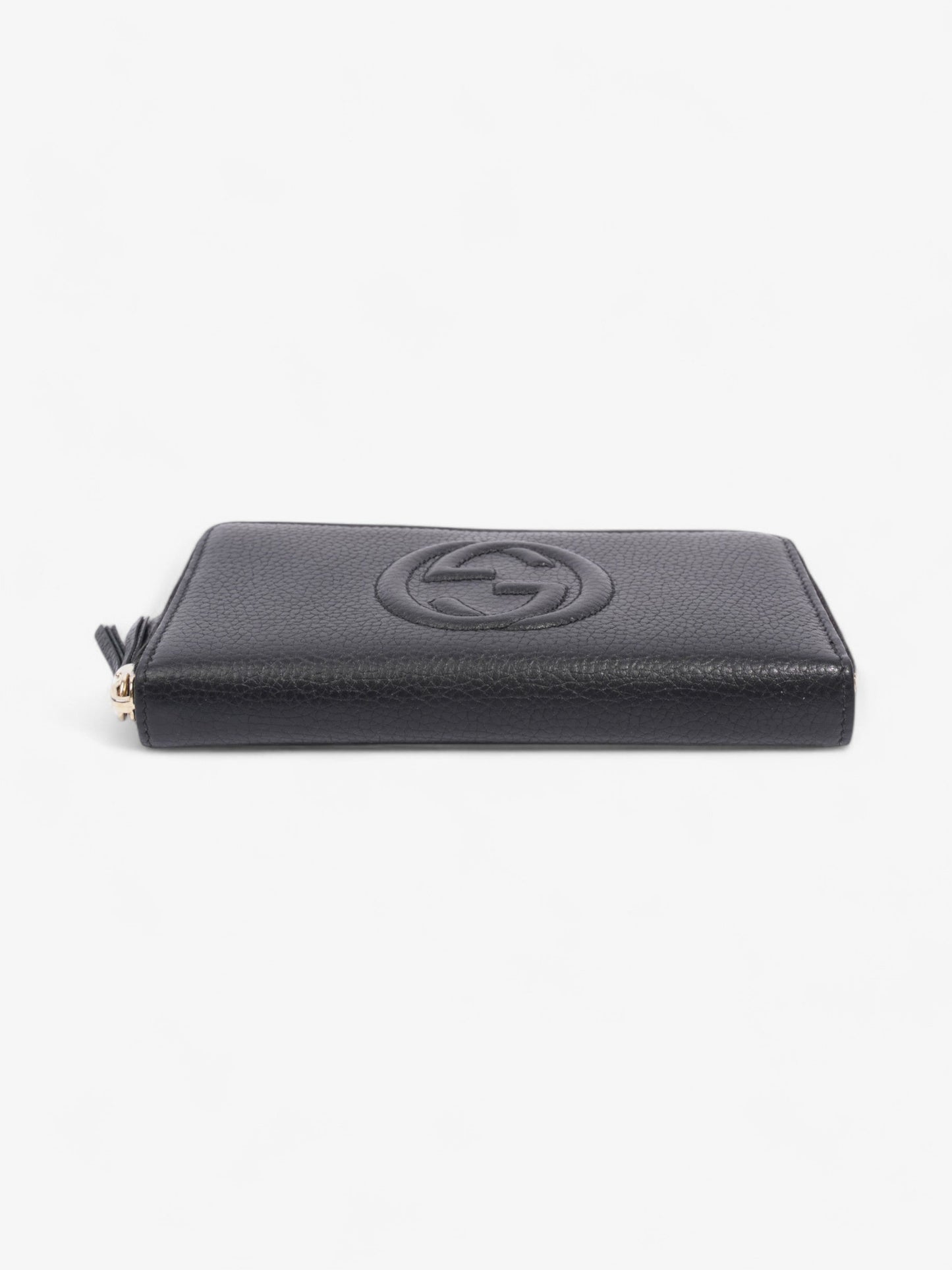 Gucci Soho Interlocking G Tassel Round Long Wallet Black / Light Gold Leather