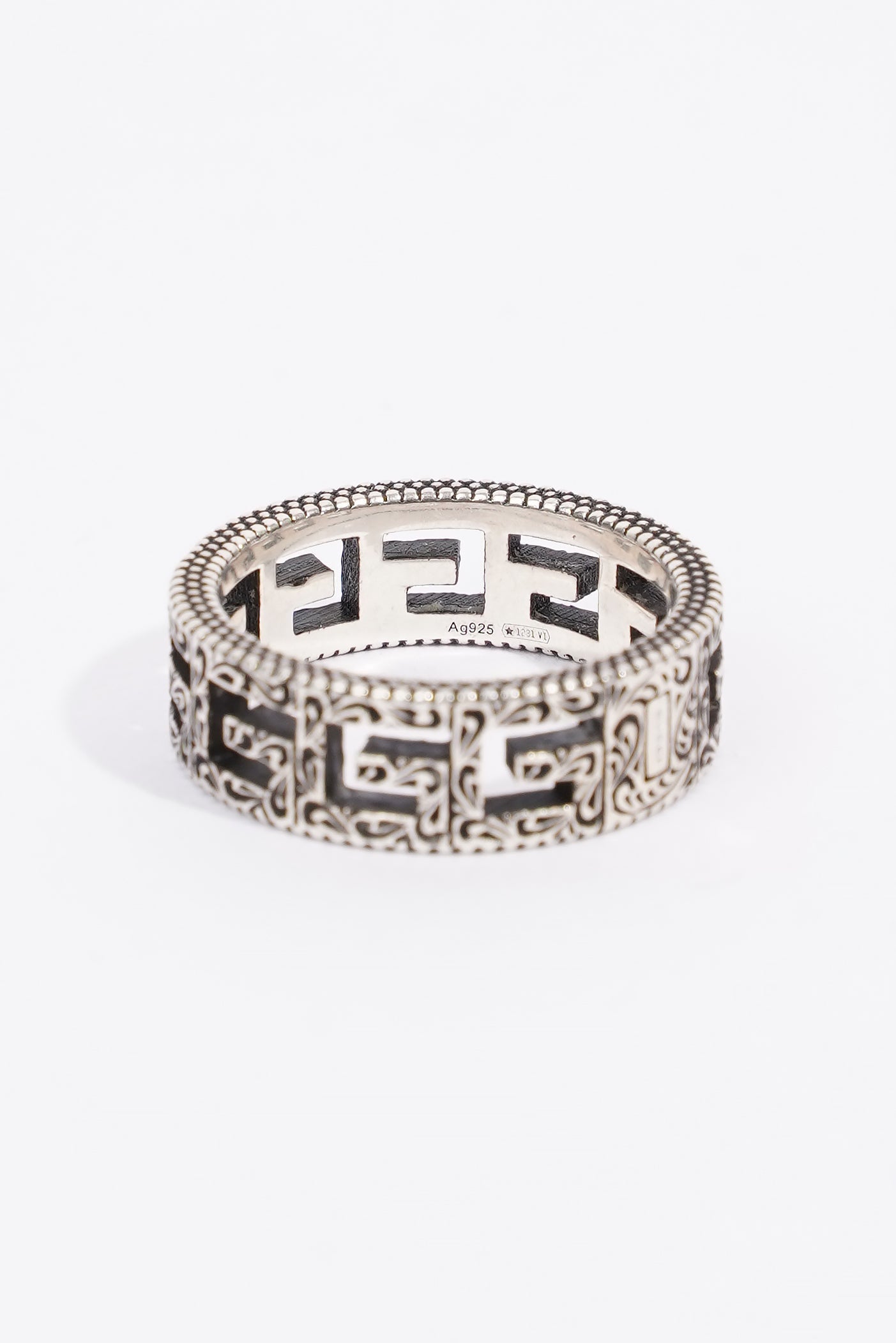 Gucci Ring With Square G Silver Silver Sterling 16