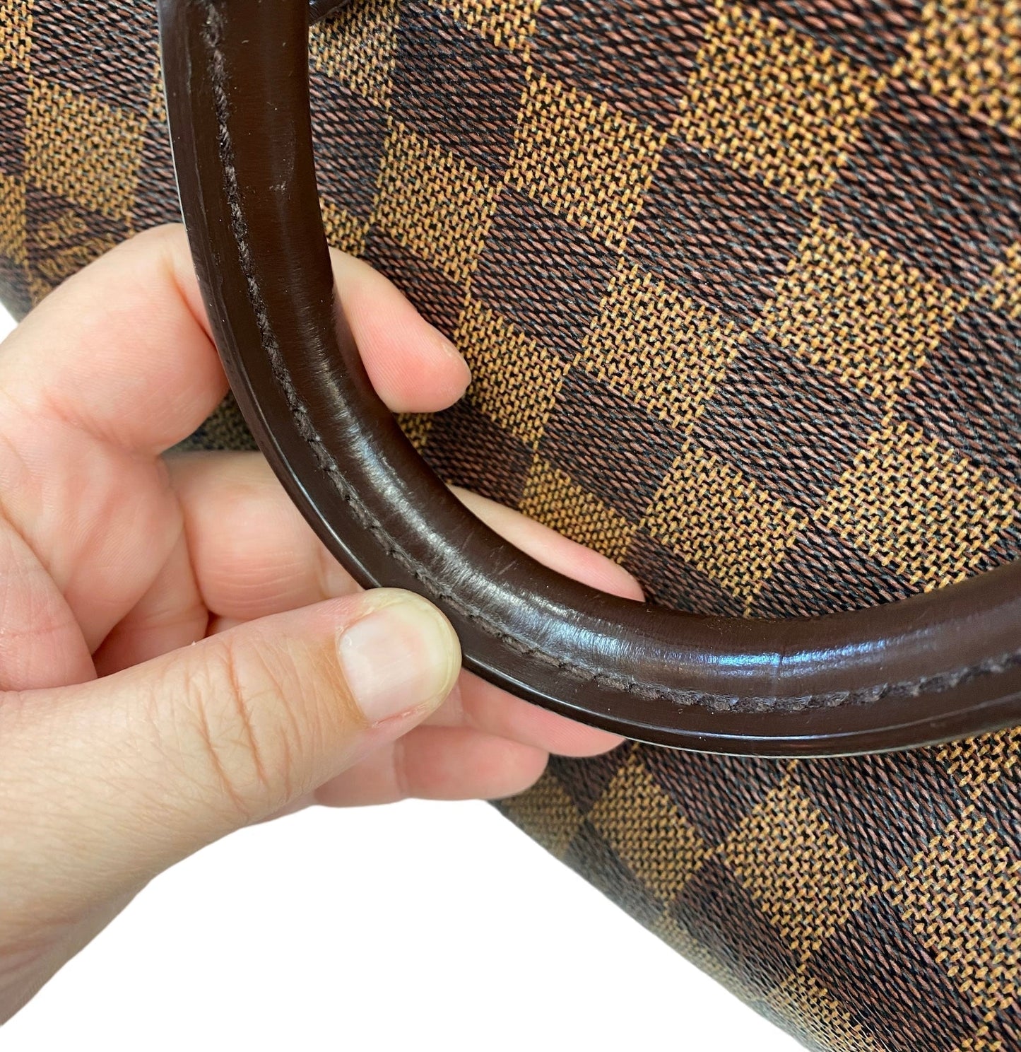 Handbag Luxury Designer By Louis Vuitton  Size: Medium