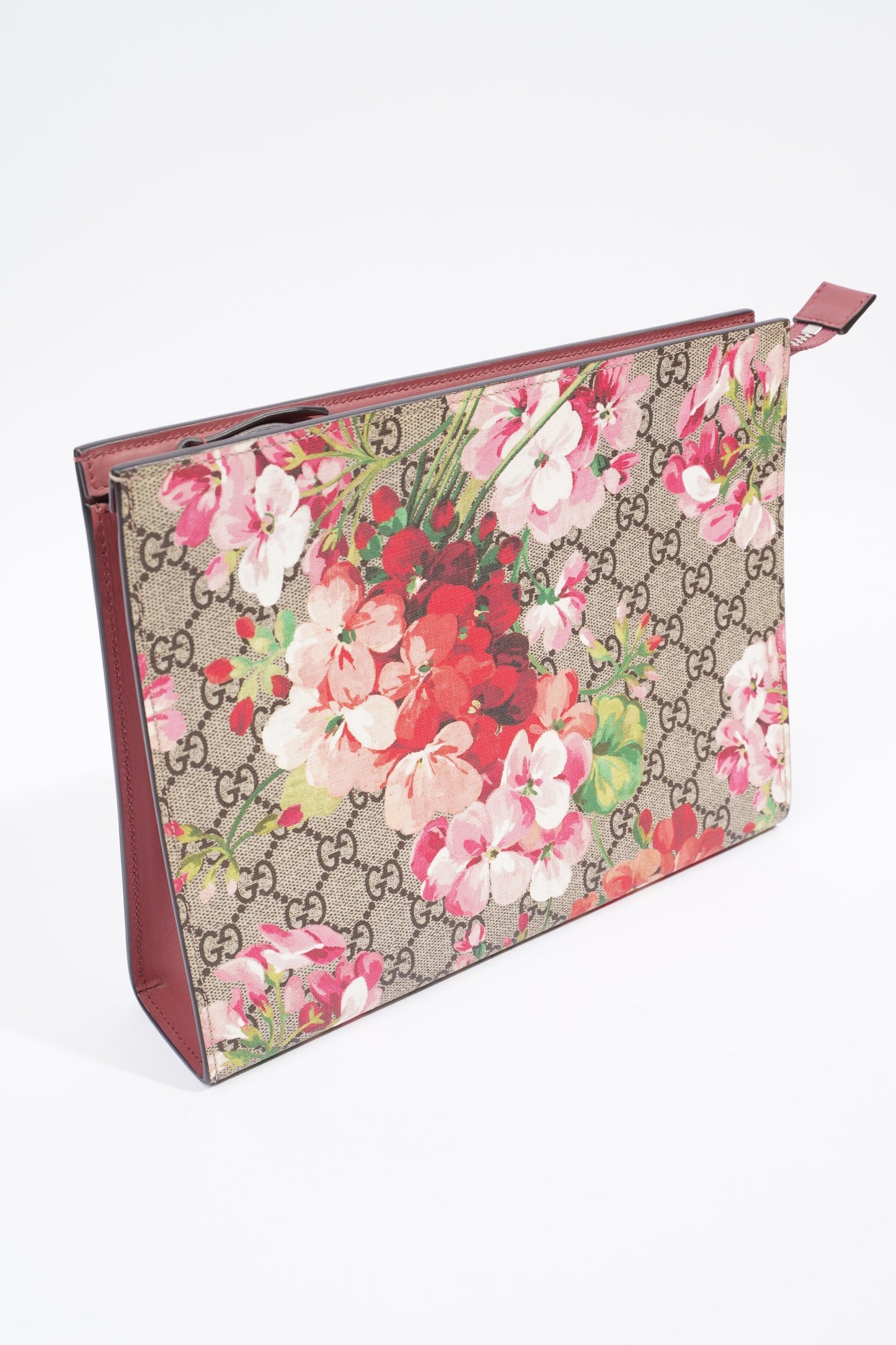 Gucci Toiletry Pouch GG Supreme Floral Coated Canvas