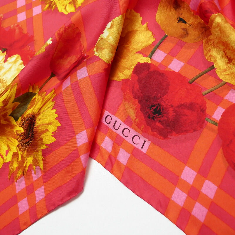 GUCCI scarf silk Pink, orange, red, yellow, etc.