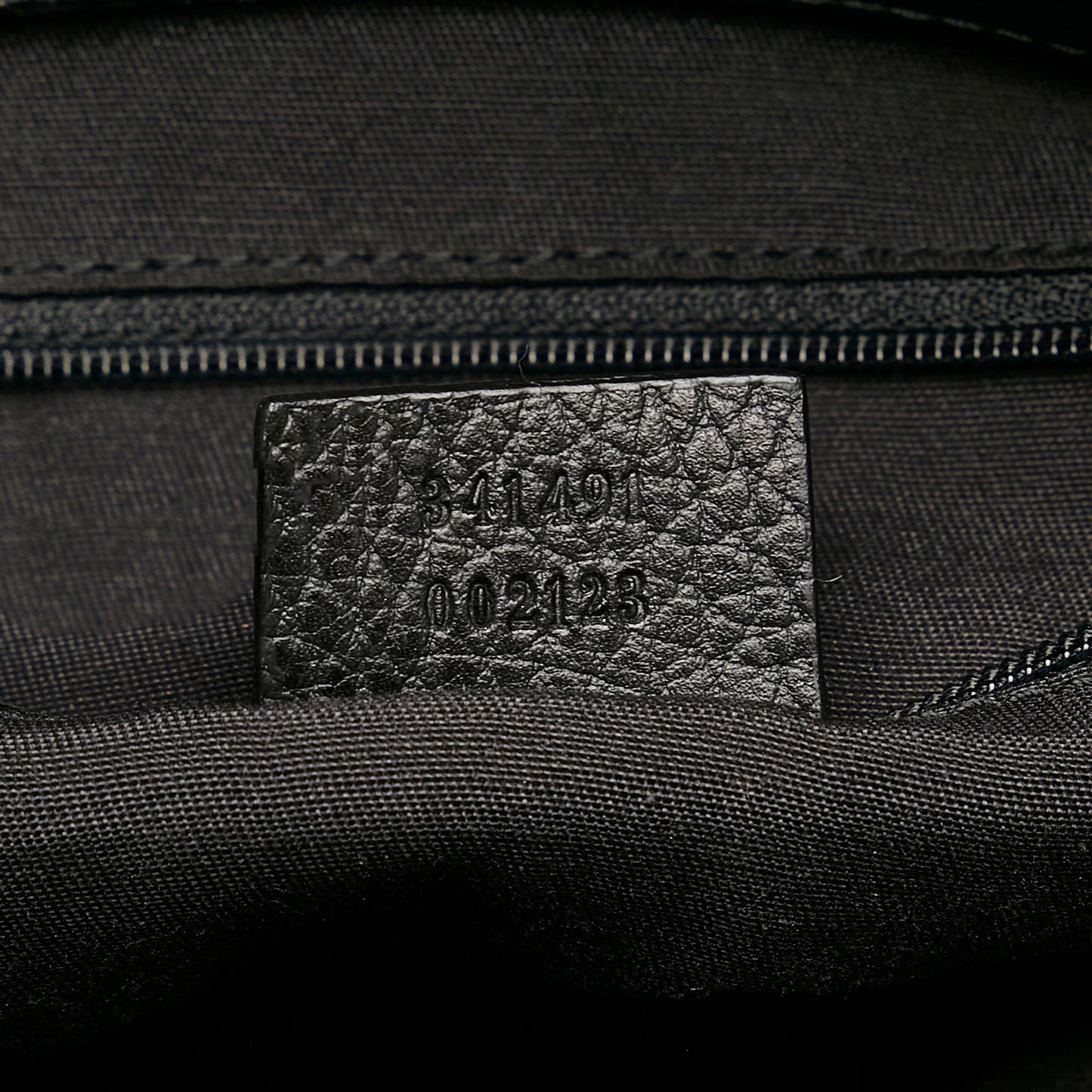Gucci Abbey D-Ring Leather Handbag (SHG-ZhBXOb)