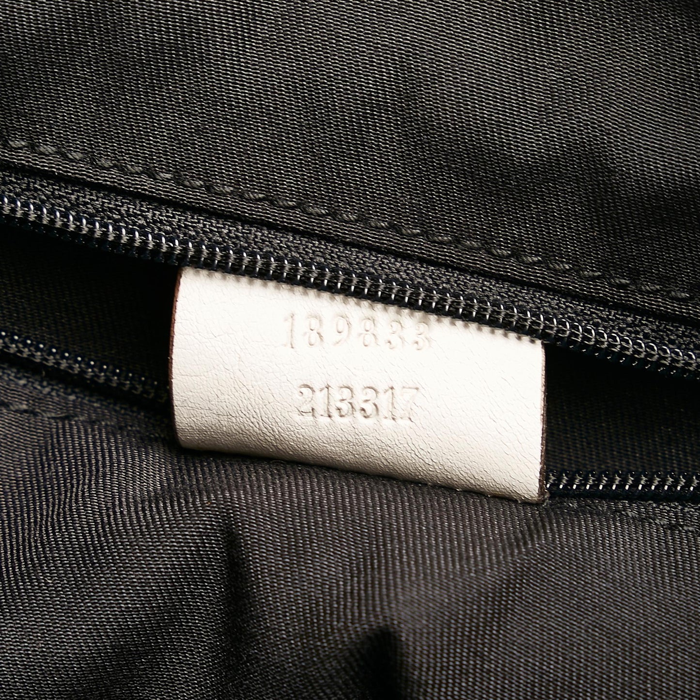 Gucci Abbey D-Ring Shoulder Bag (SHG-arWVNY)
