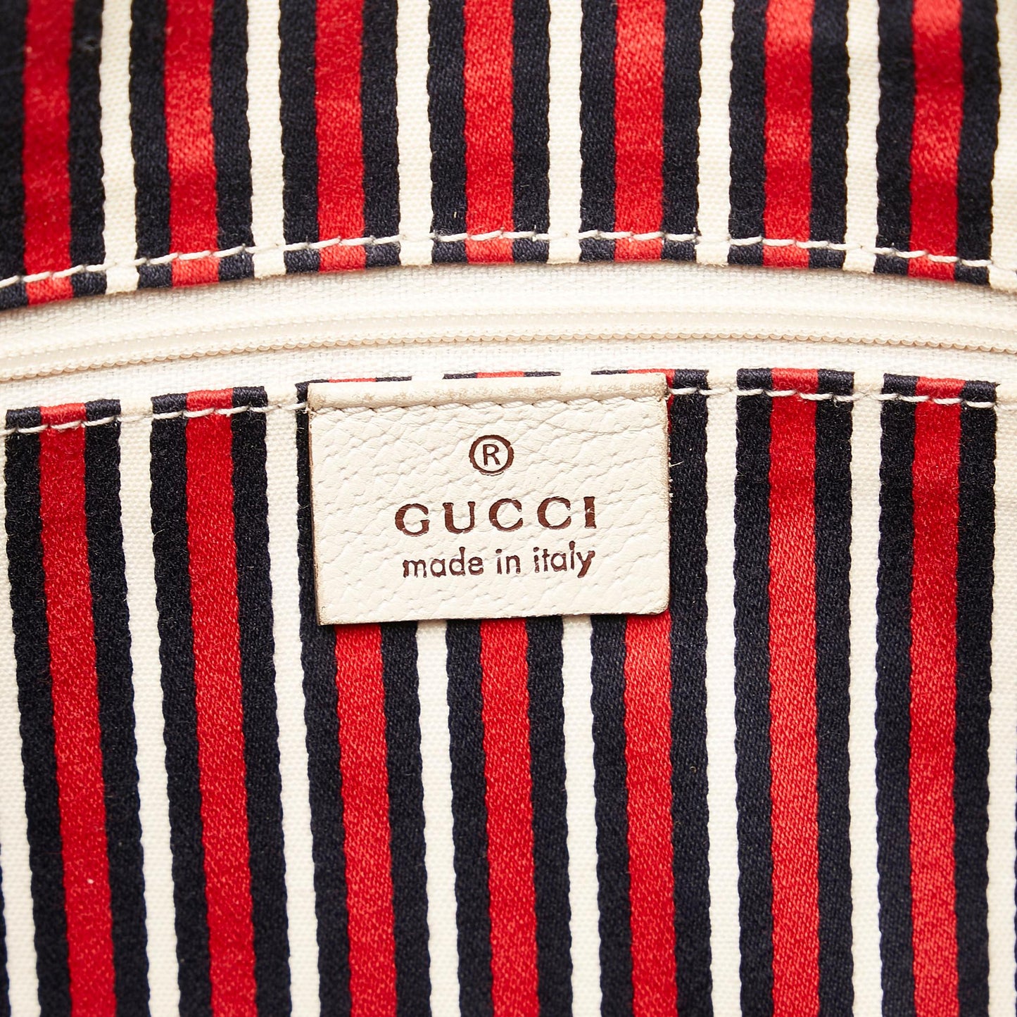 Gucci Abbey D- Ring Shoulder Bag (SHG-6jTWW1)