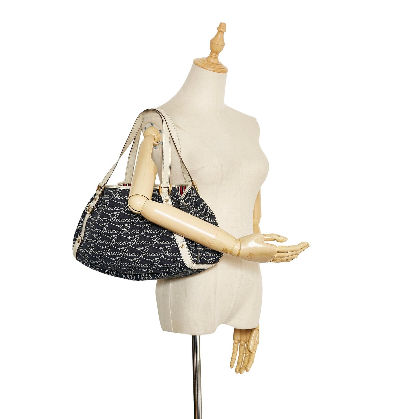 Gucci Abbey D- Ring Shoulder Bag (SHG-6jTWW1)
