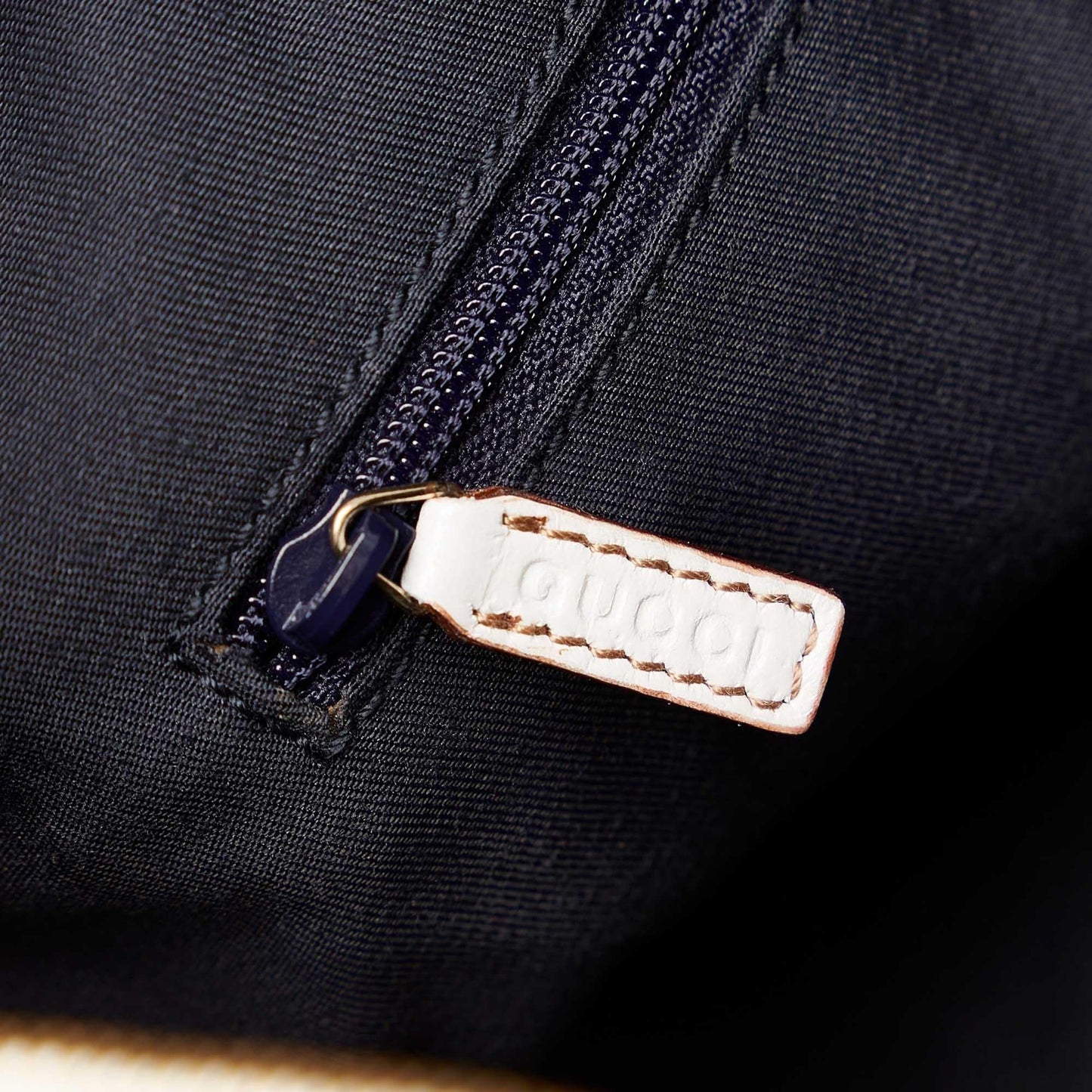 Gucci Abbey Leather Boston Bag
