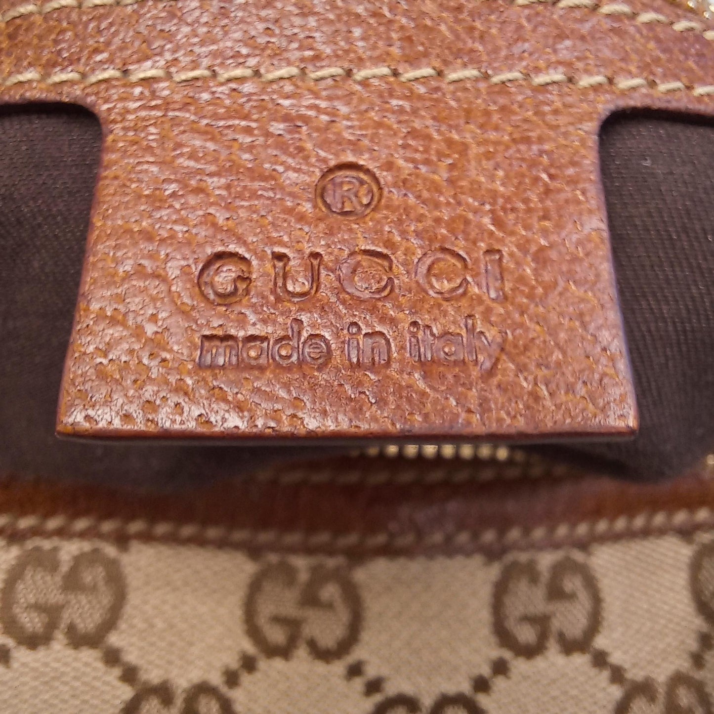Gucci Bamboo GG Canvas Handbag (SHG-CCTUmU)