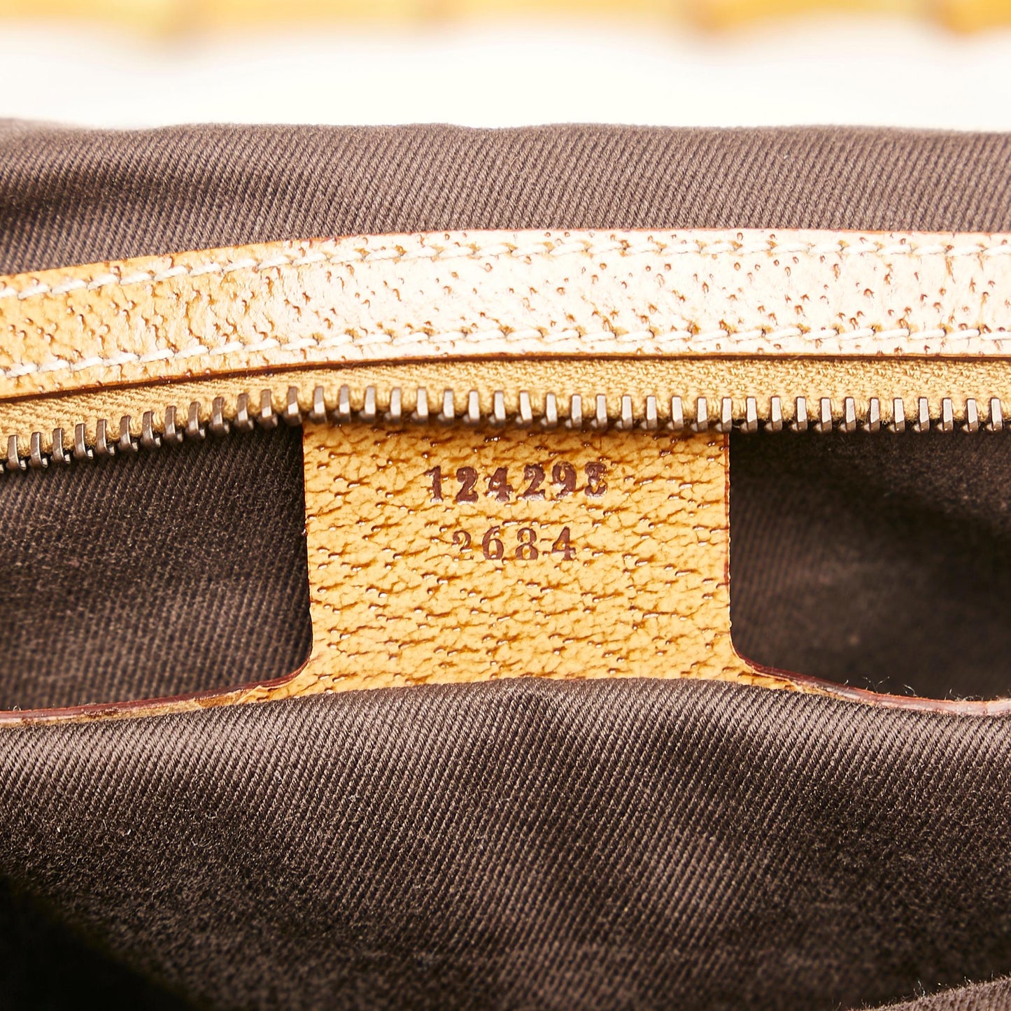 Gucci Bamboo GG Canvas Hobo (SHG-LcTL5C)