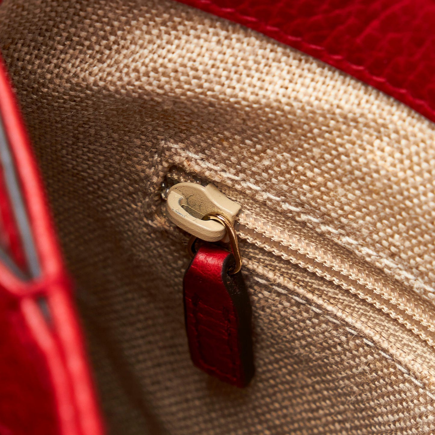 Gucci Dollar Calf Interlocking G Satchel (SHG-HXo6Cm)