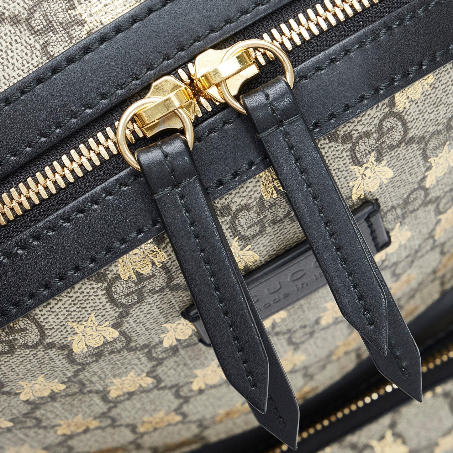 Gucci GG Bees Backpack (SHG-kTfhnI)