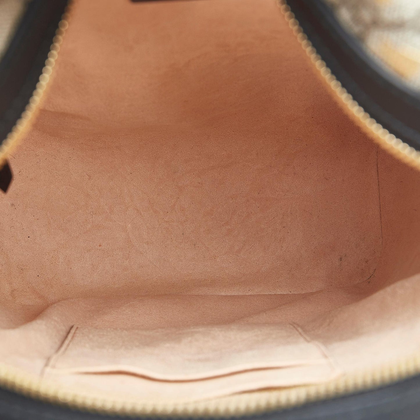 Gucci GG Bees Backpack (SHG-kTfhnI)