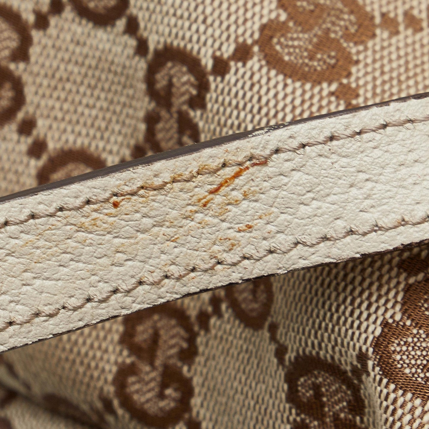 Gucci GG Canvas Abbey D-Ring Shoulder Bag (SHG-7lrnKn)