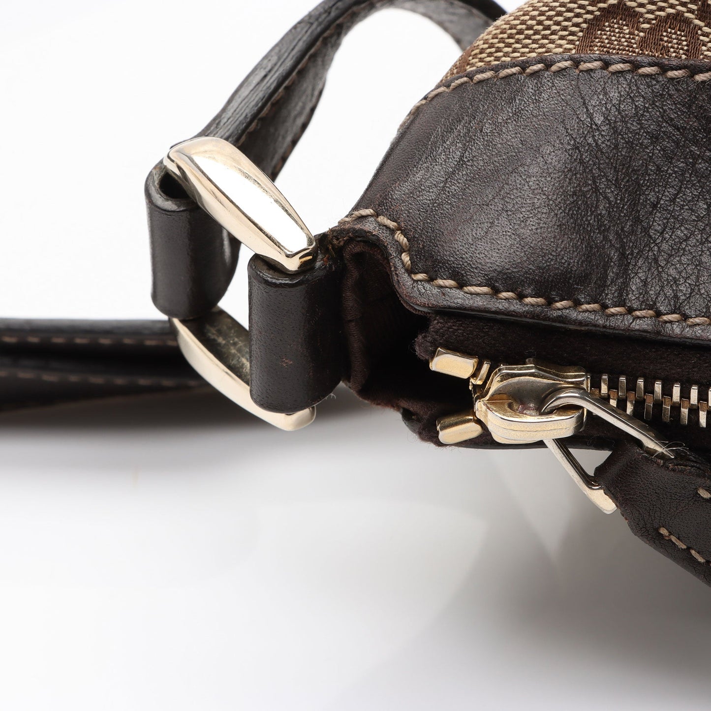 Gucci GG Canvas Abbey D Ring Small Crossbody Bag (SHF-FW1BDF)