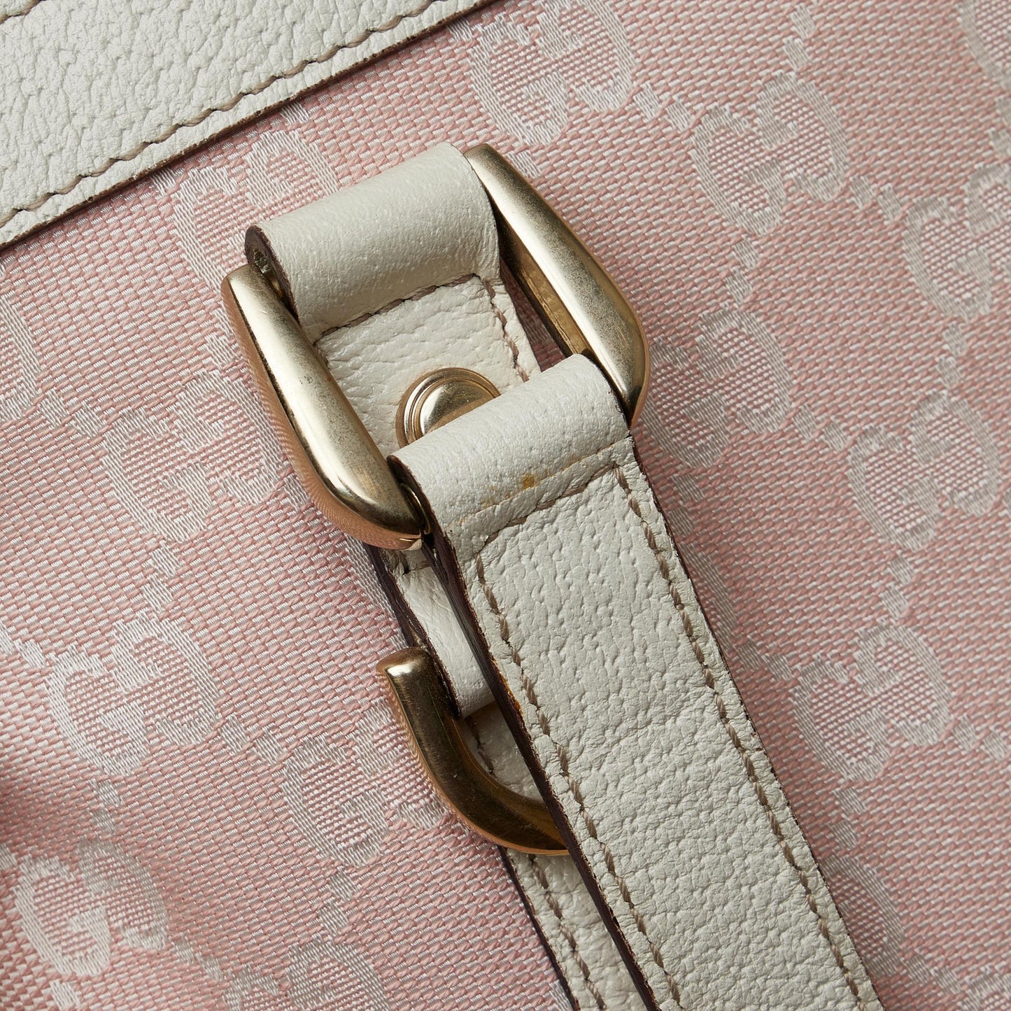 Gucci GG Canvas Abbey Shoulder Bag (SHG-Fxigmo)
