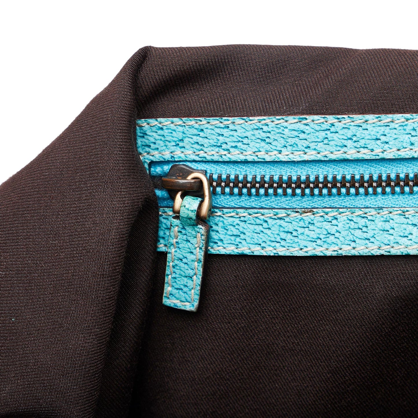 Gucci GG Canvas Bamboo Studded Handbag (SHG-ZJWXNq)