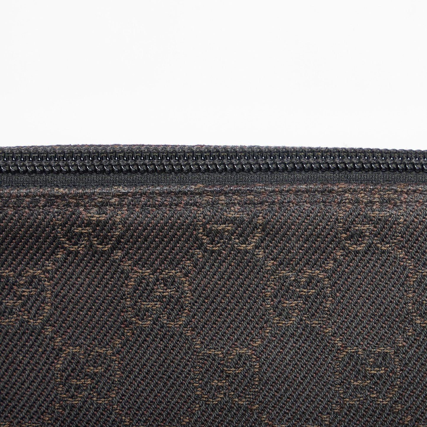 Gucci GG Canvas Boat Pochette (SHG-nfSEnq)