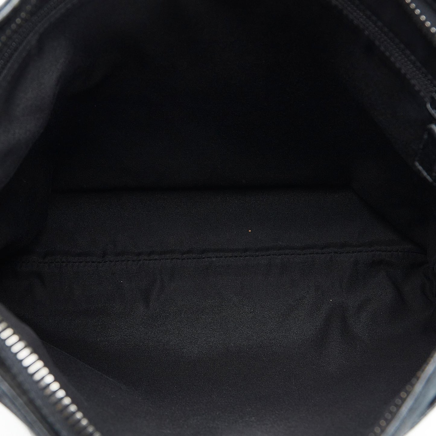 Gucci GG Canvas Crossbody Bag (SHG-nqFUgN)