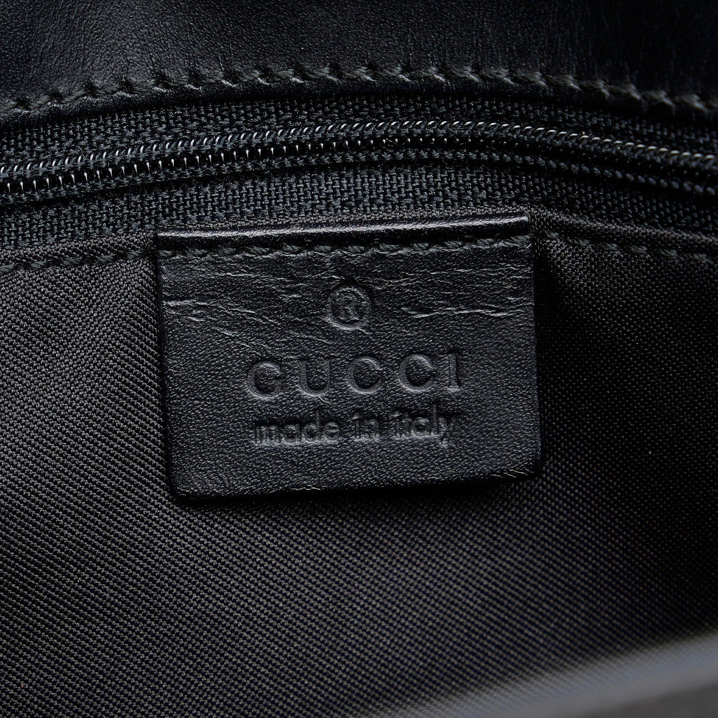Gucci GG Canvas Handbag (SHG-uodAcB)