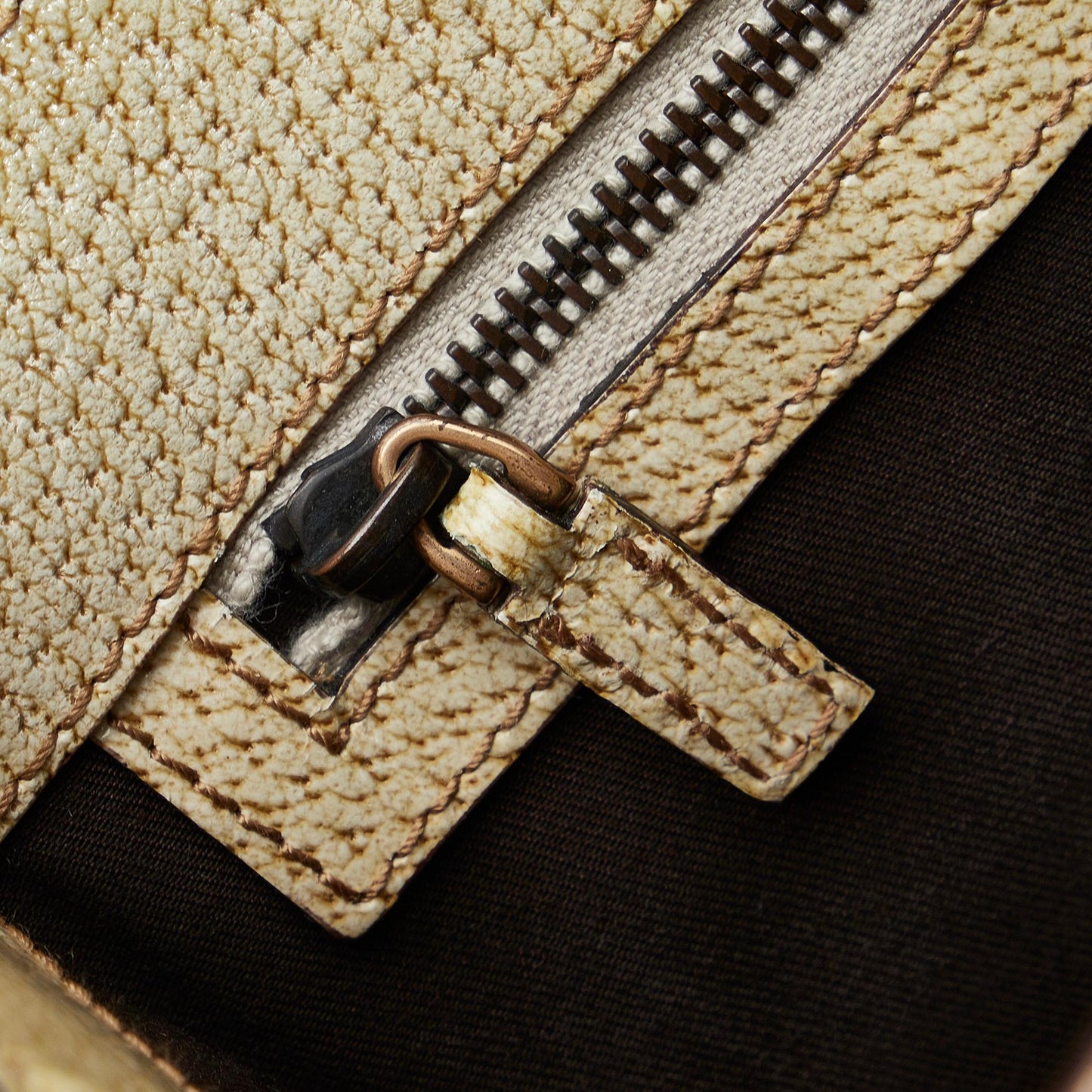 Gucci GG Canvas Handbag (SHG-fOgJ1K)
