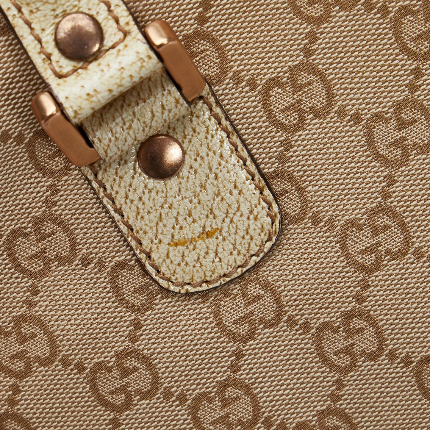 Gucci GG Canvas Handbag (SHG-fOgJ1K)