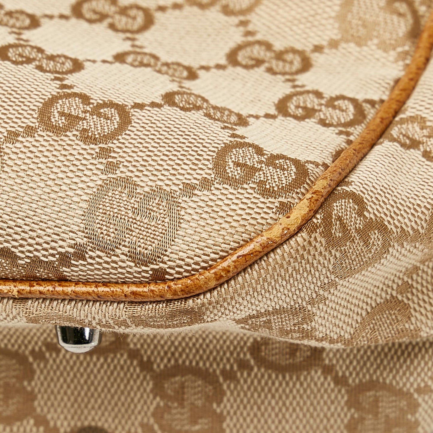 Gucci GG Canvas Handbag (SHG-MJm5F0)