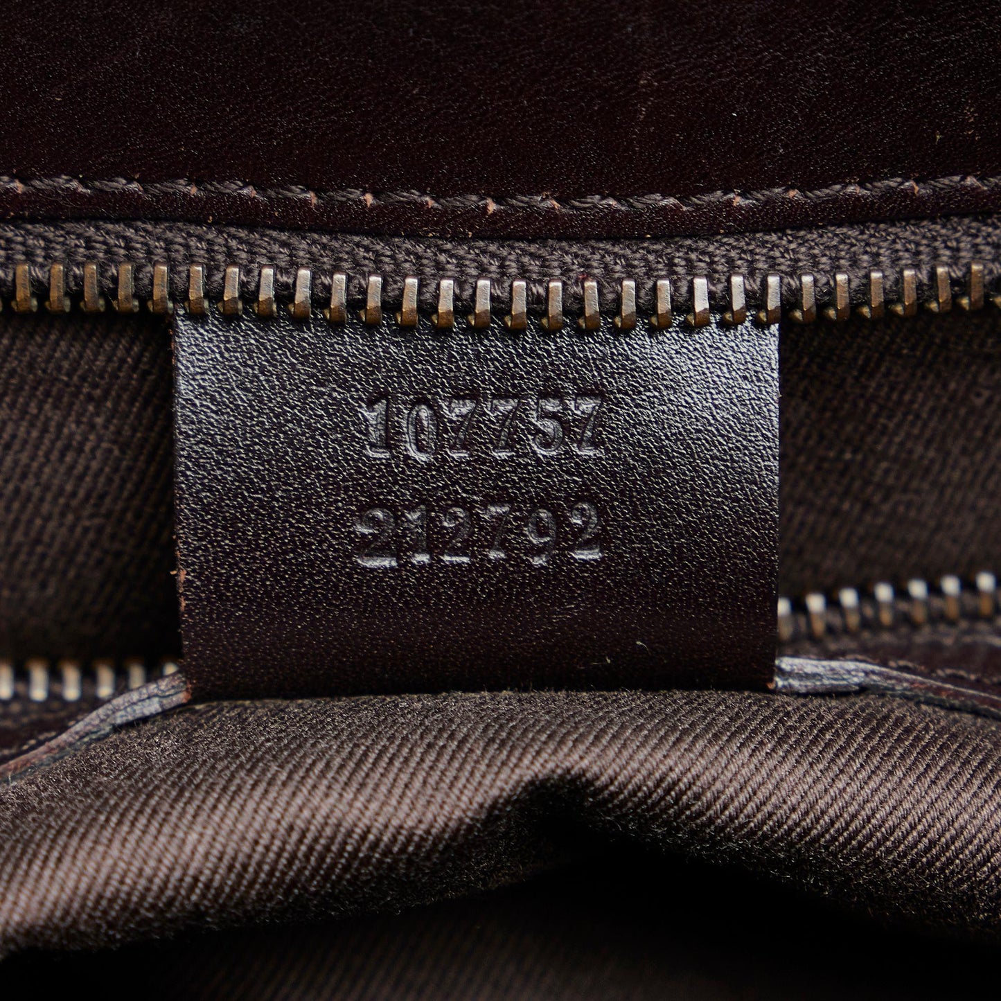 Gucci GG Canvas Handbag (SHG-X003AZ)