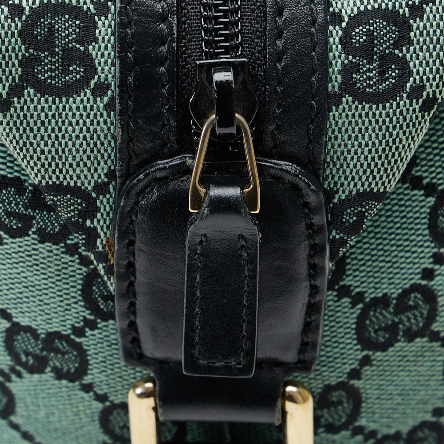Gucci GG Canvas Handbag (SHG-ZP9KgV)