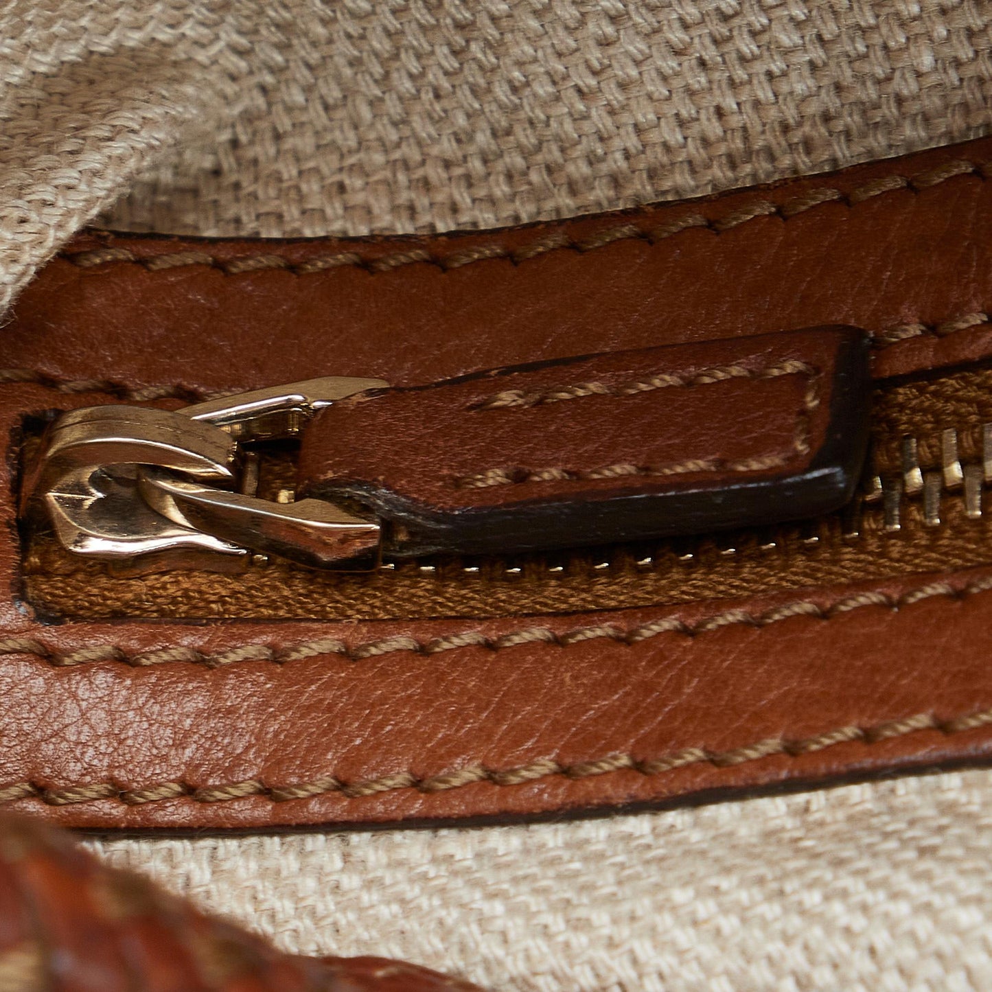 Gucci GG Canvas Marrakech Shoulder Bag (SHG-eTLpnQ)