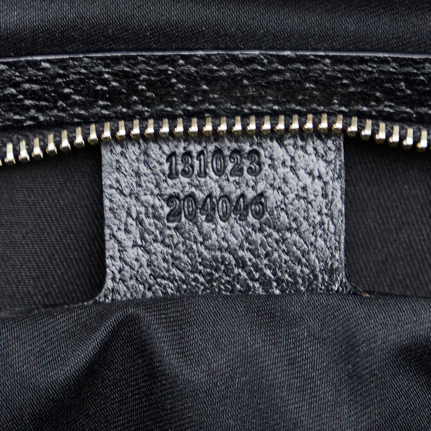Gucci GG Canvas Nailhead Handbag (SHG-xaJXjw)