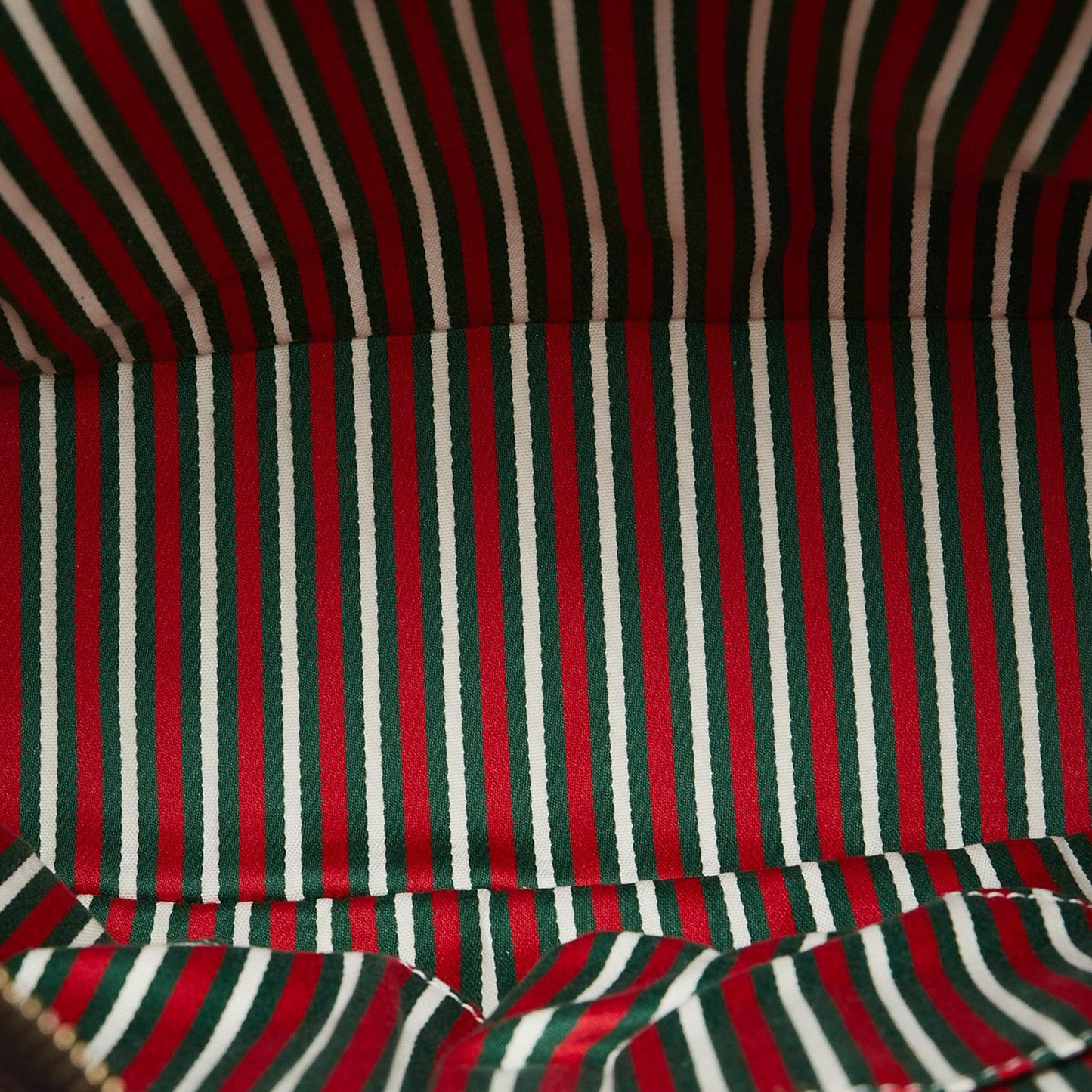 Gucci GG Canvas New Britt Shoulder Bag (SHG-c0MTsK)