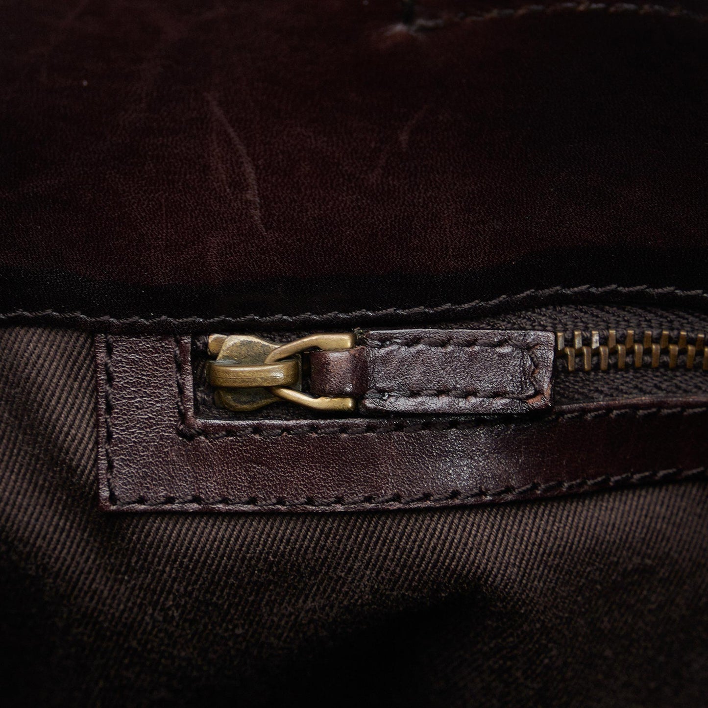 Gucci GG Canvas Shoulder Bag (SHG-ydQHii)