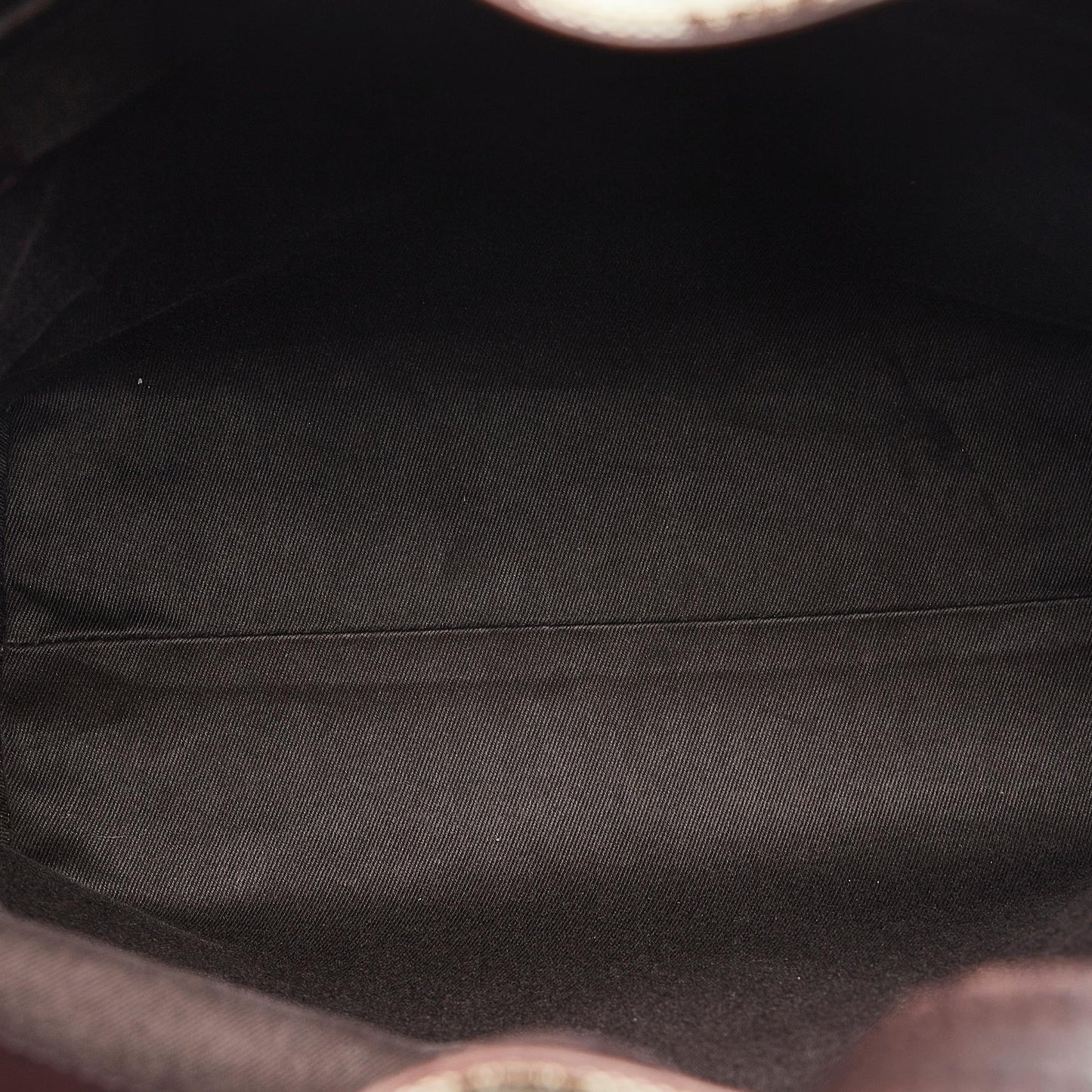 Gucci GG Canvas Shoulder Bag (SHG-my1lNg)