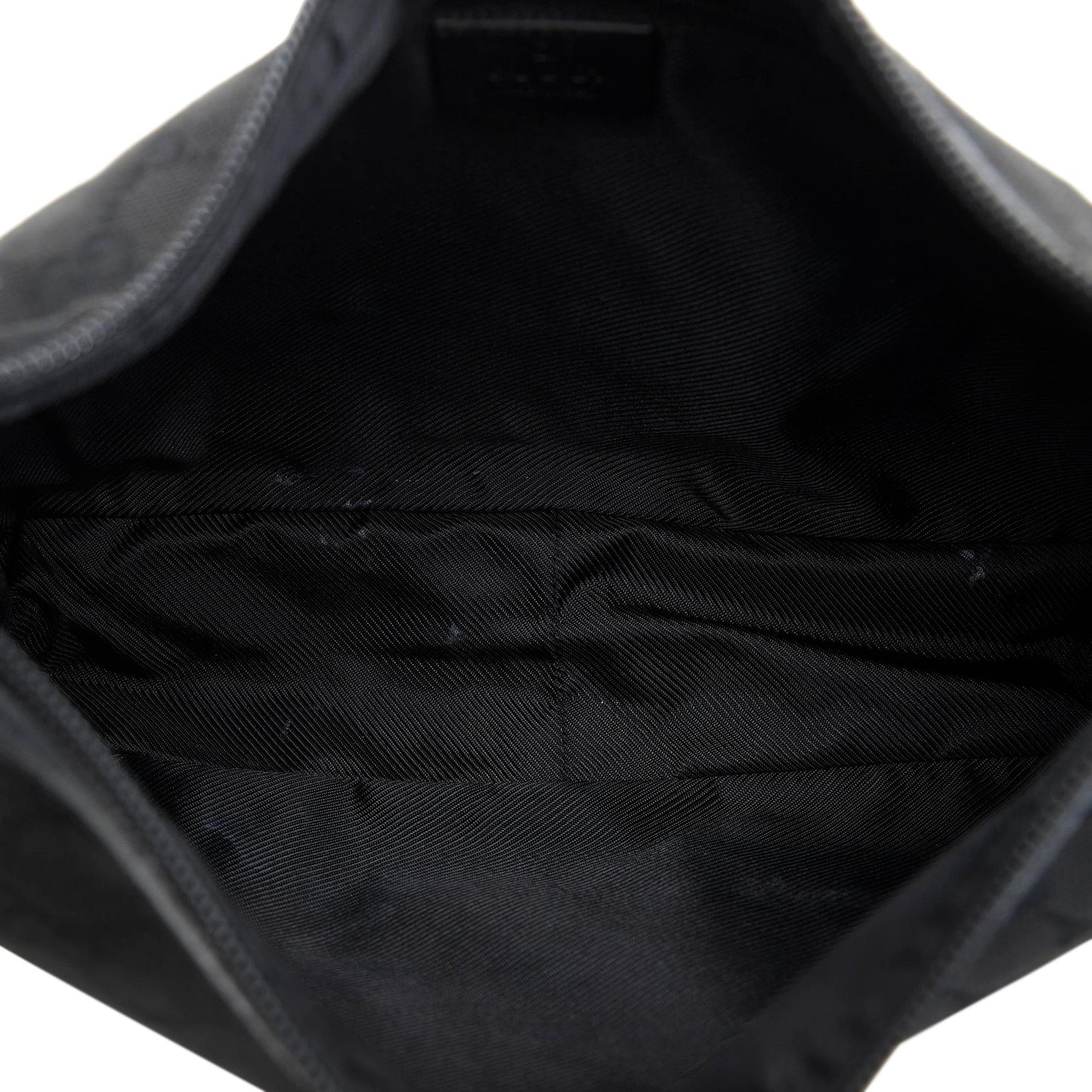 Gucci GG Canvas Shoulder Bag (SHG-VpXwNB)