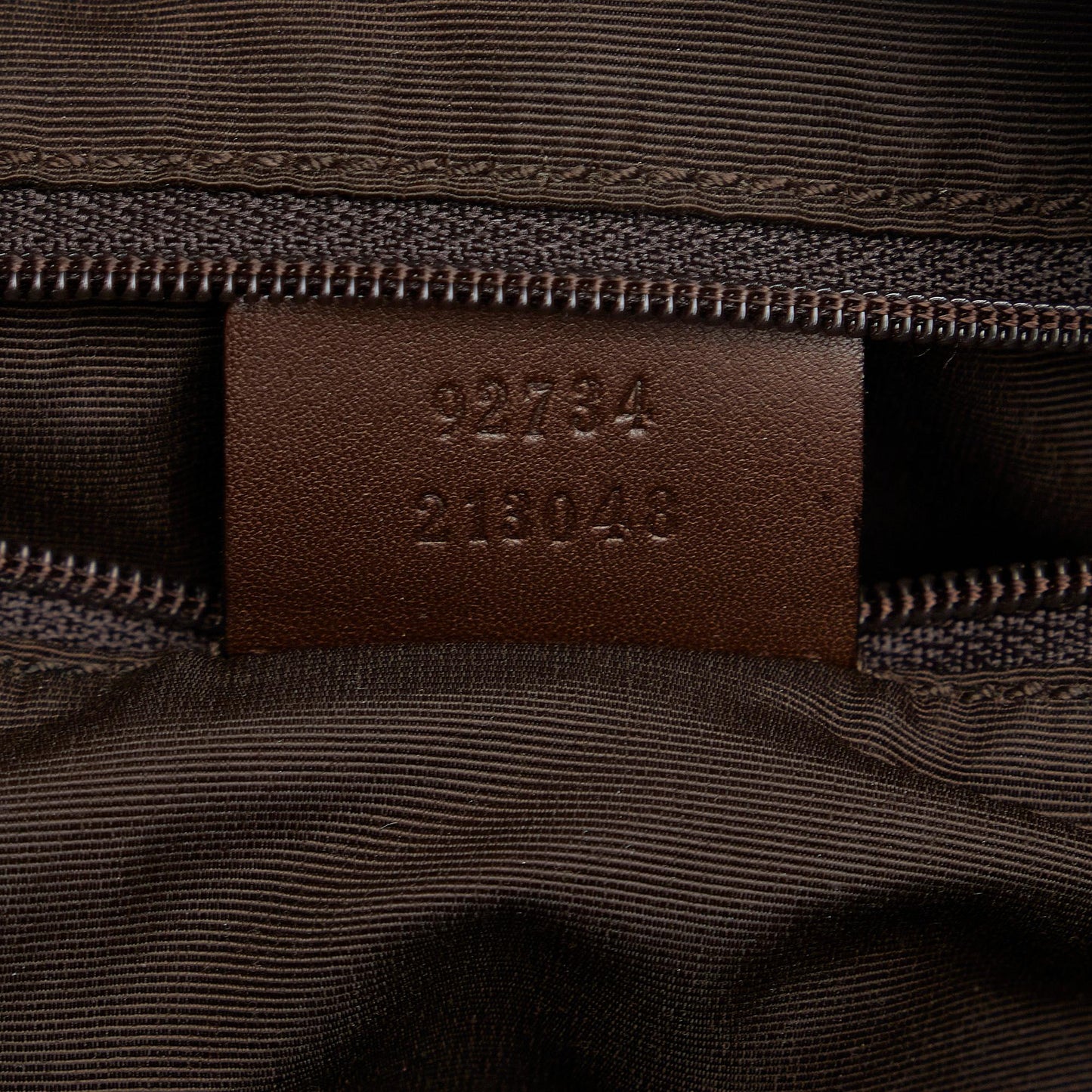 Gucci GG Canvas Shoulder Bag (SHG-TWQbJL)