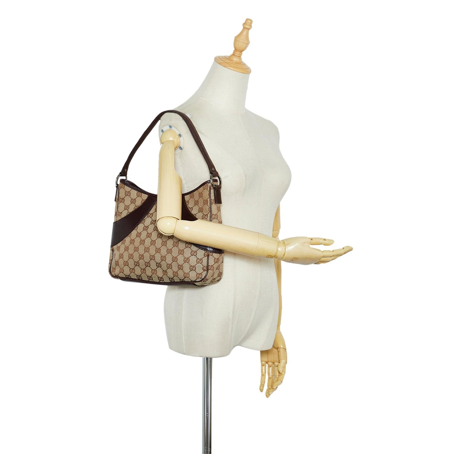 Gucci GG Canvas Shoulder Bag (SHG-pIzlh5)